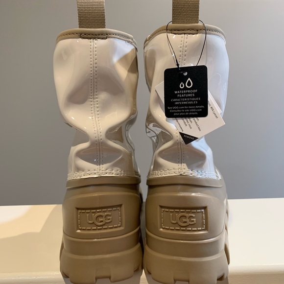 NEW UGG Women’s Classic Brellah Mini Boot - Picture 7 of 9